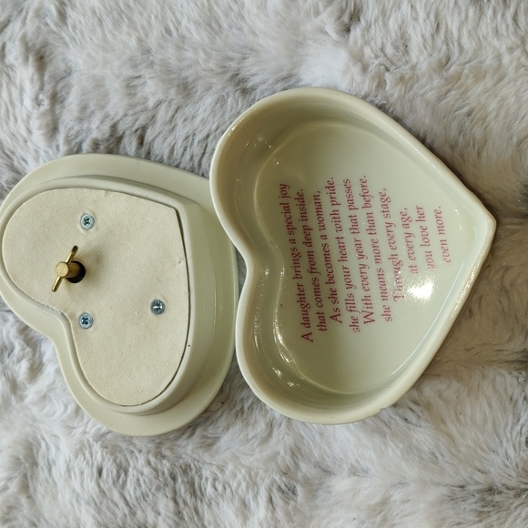 Musical Heart Trinket Jewelry Music Porcelain Floral Box - Picture 5 of 14